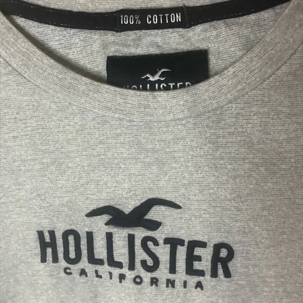 Hollister California Men’s T-Shirt 100% Cotton - Size XS - Picture 8 of 10